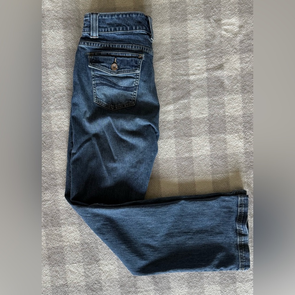 Lee Women’s Boot Cut Blue Jeans Size 10 Double Button & Zip Pockets (worn Heal)